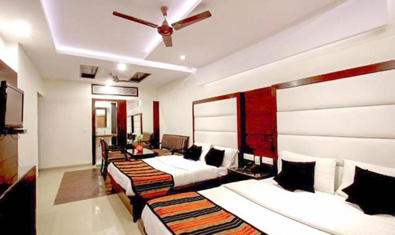 Fabhotel Station 3 3* New Delhi